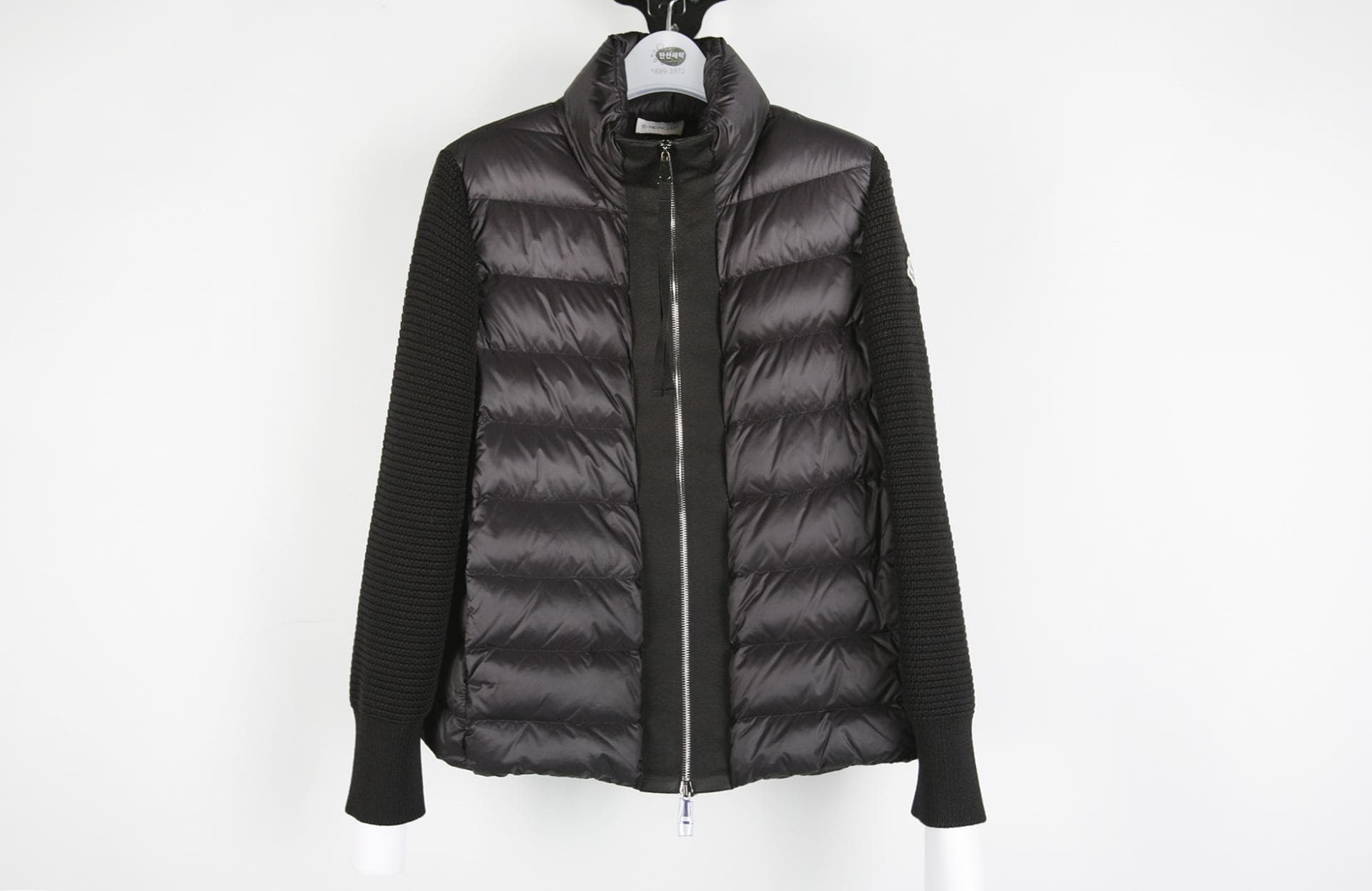 [Moncler 몽클레르] 니트 소매 패딩 점퍼