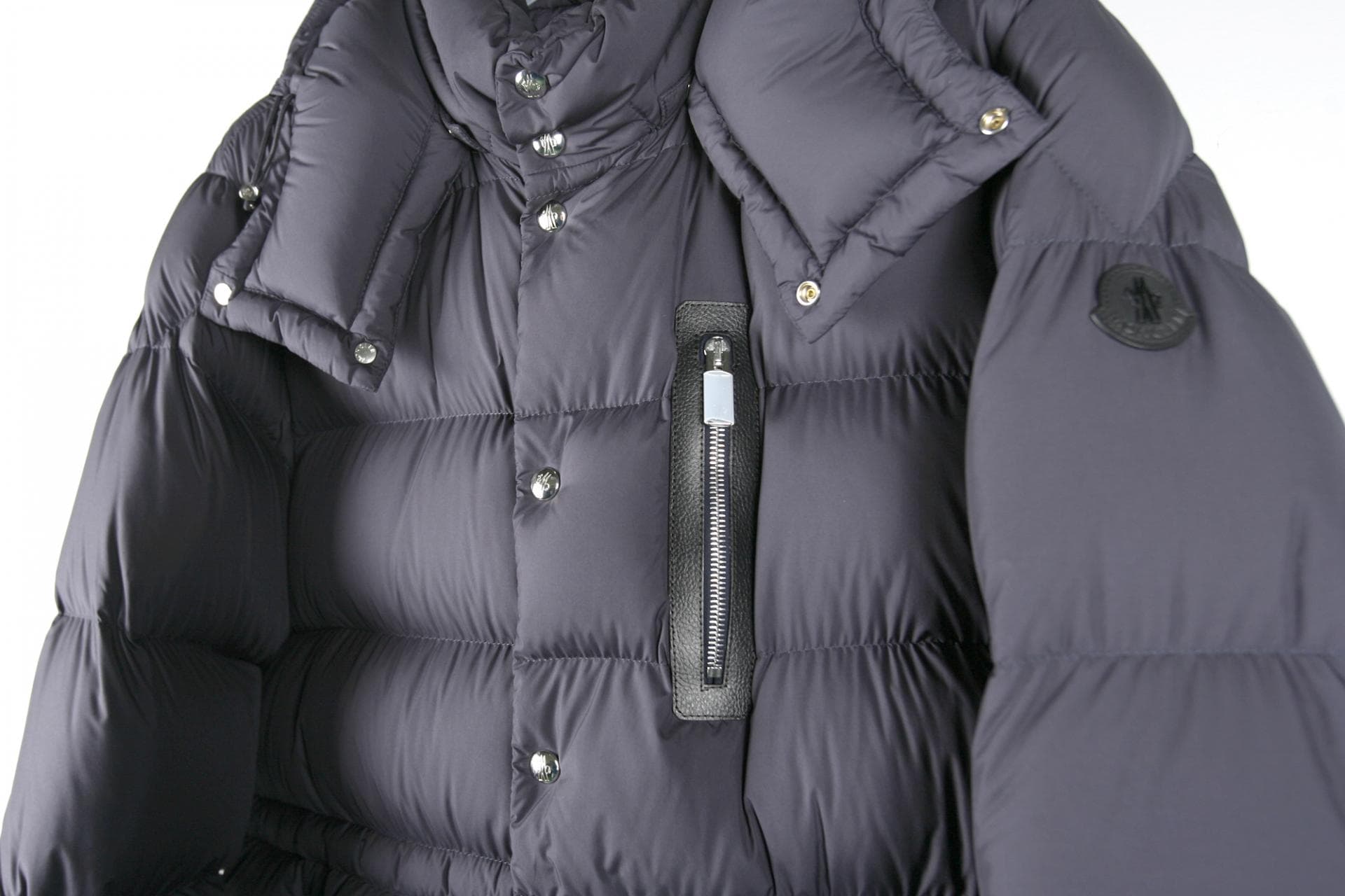 [MONCLER 몽클레르] 바우게스 다운 자켓 상세