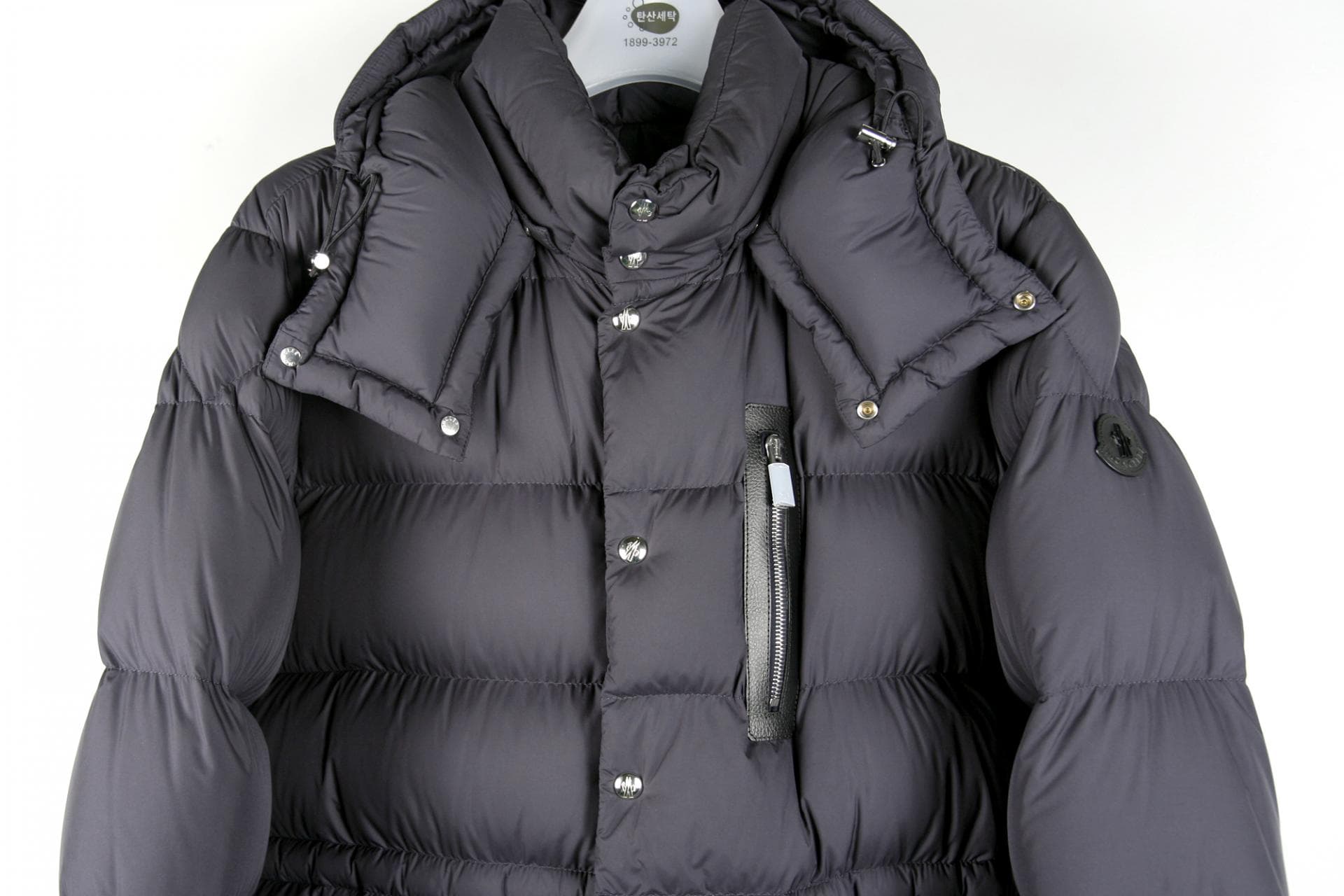 [MONCLER 몽클레르] 바우게스 다운 자켓 상세