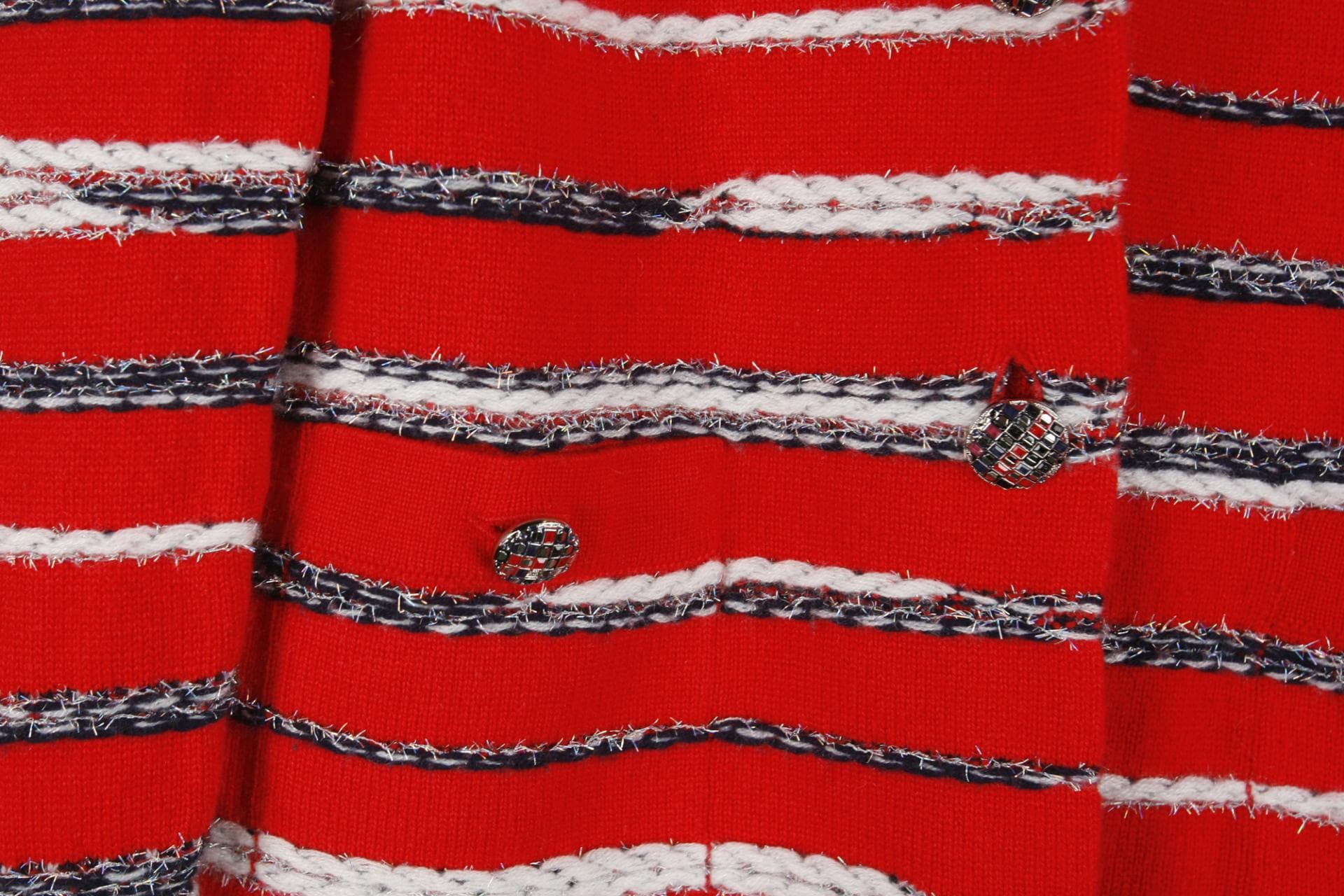 [CHANEL 샤넬] Metallic Braided 레드캐시미어가디건 상세