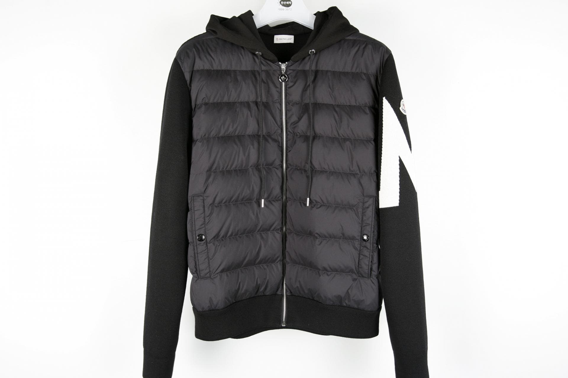 [MONCLER 몽클레르] 로고 패치 니트 후드 패딩