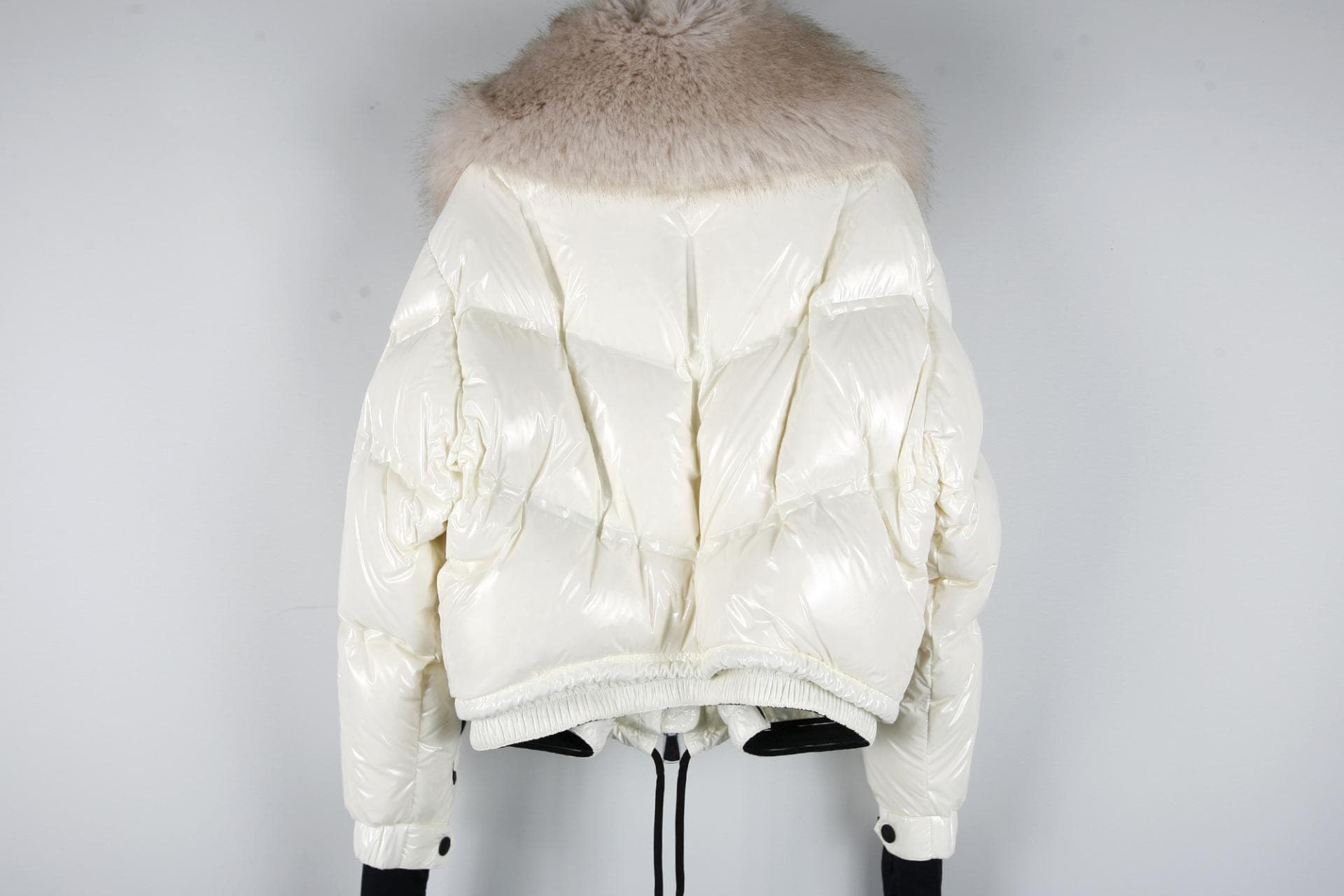 [ MONCLER 몽클레르] 퍼카라그레노블아이보리패딩자켓 상세