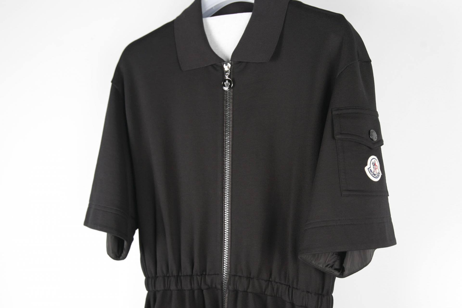 [ MONCLER 몽클레르] 몽클레어로고패치미니원피스 상세