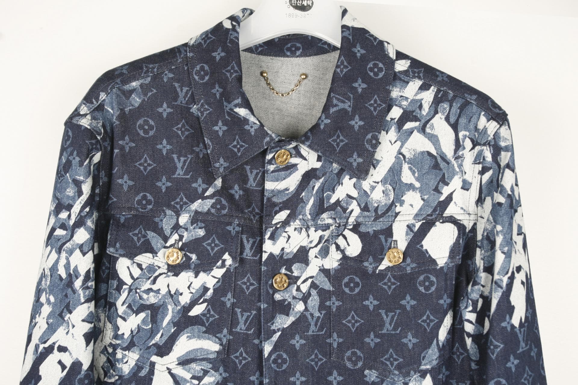 [Louis vuitton 루이비통] 플라워사선데님자켓 상세