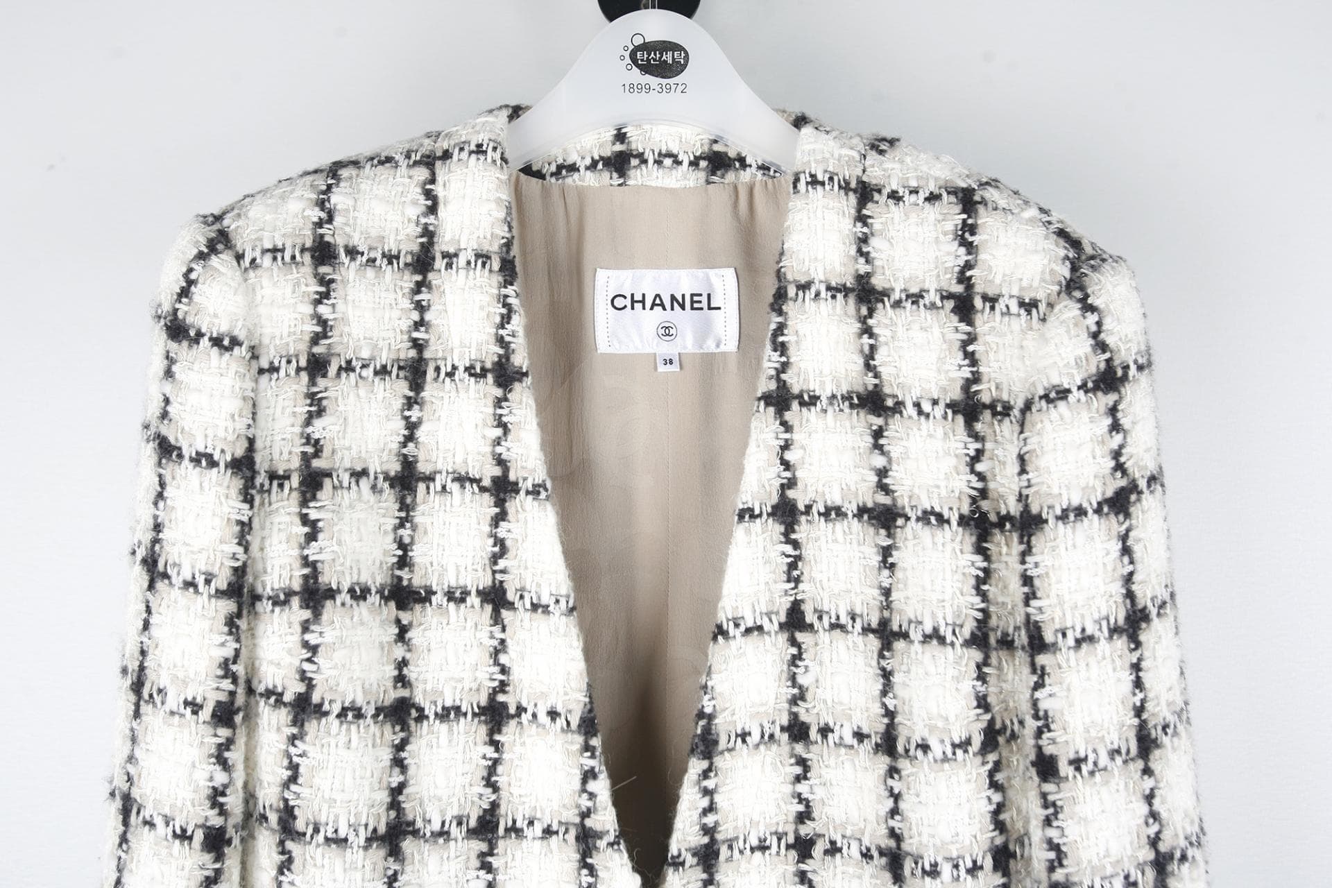 [Chanel 샤넬] 베이지체크울자켓 상세