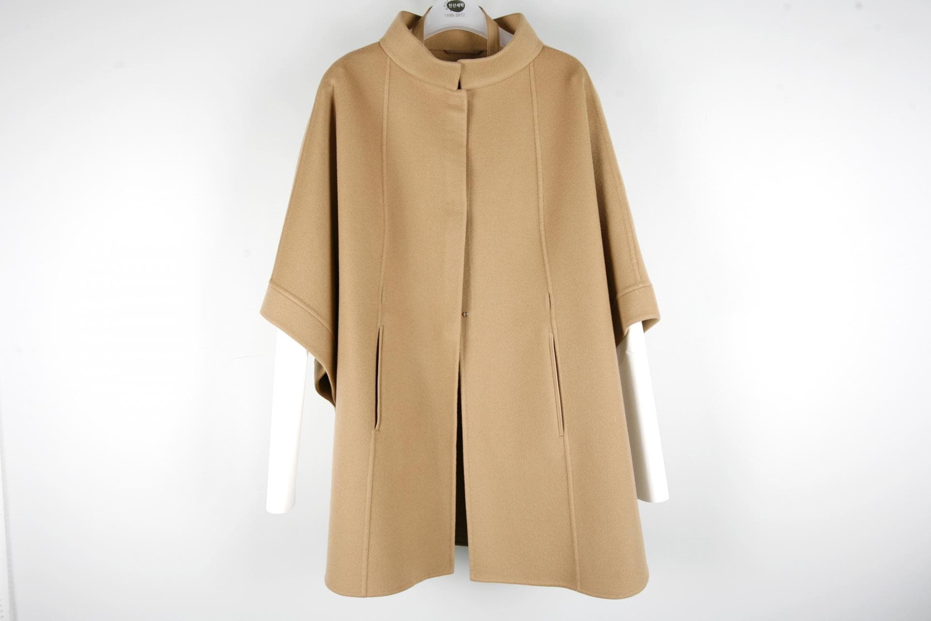 [ Loro Piana 로로피아] 솔즈버그 캐시미어 케이프 카멜 상세