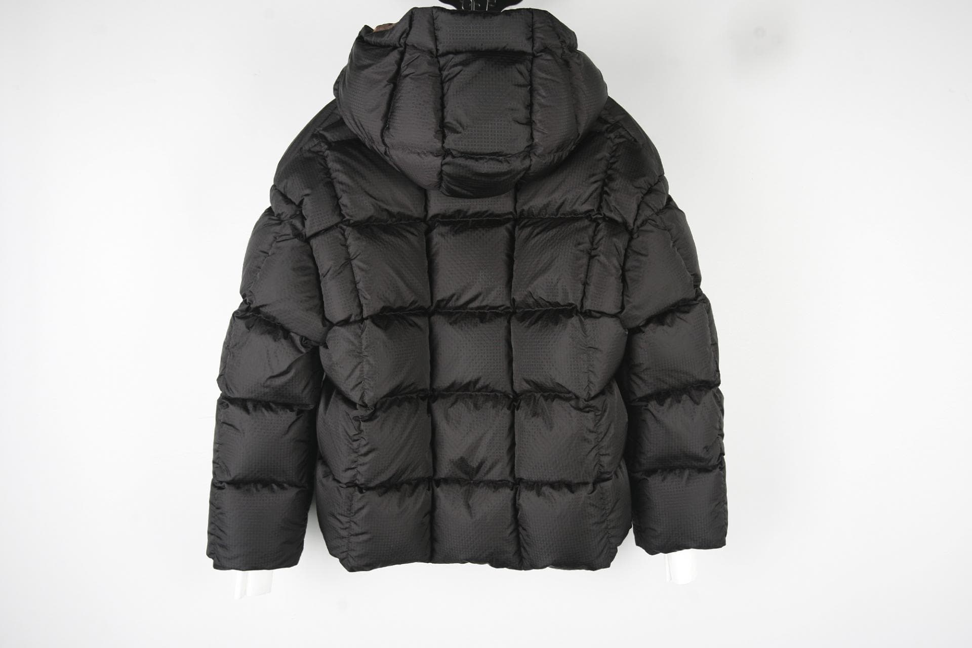 [ Louis vuitton 루이비통] 모노그램액센트푸버다운패딩 상세