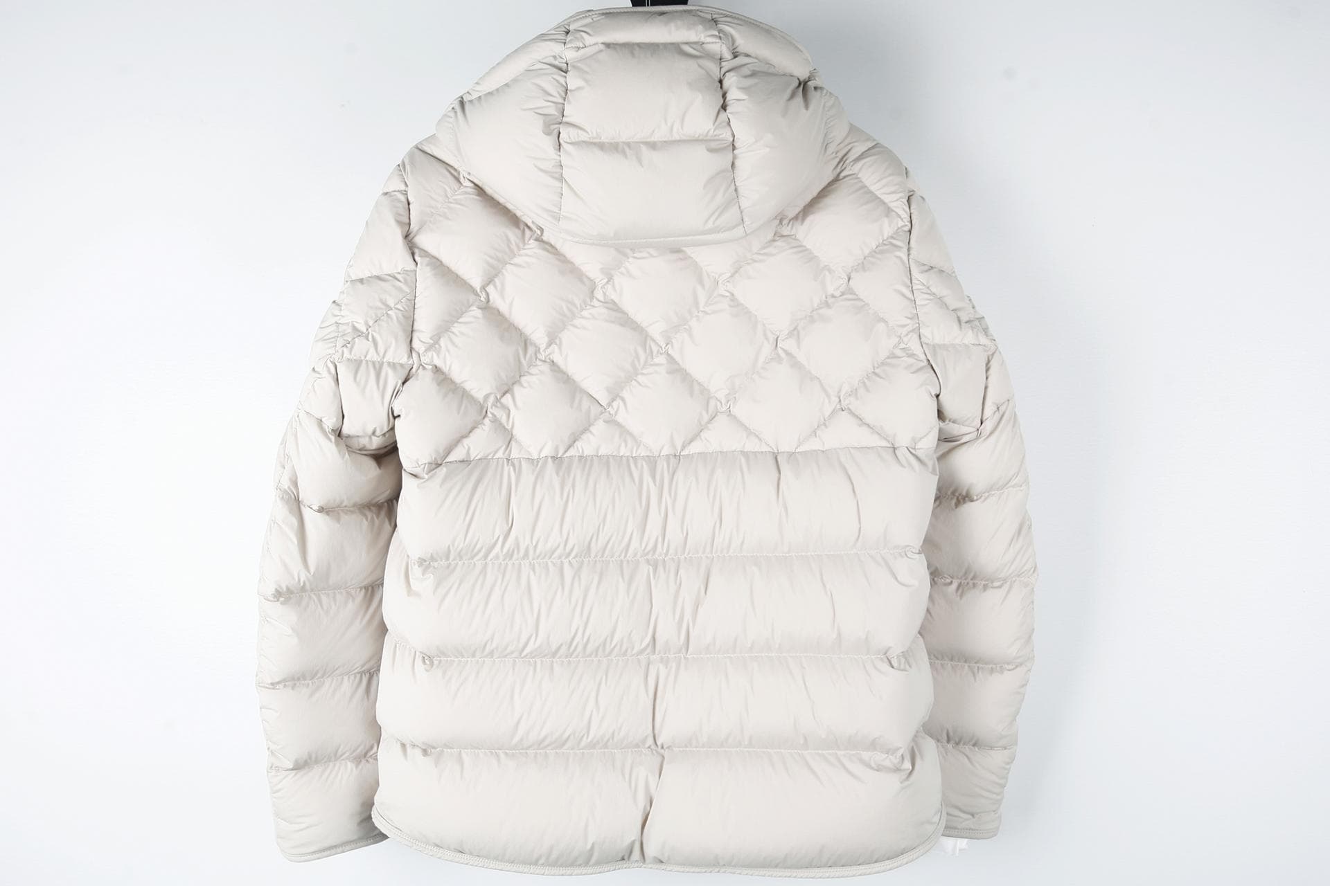 [MONCLER 몽클레르]세카두드그레이다운패딩 상세