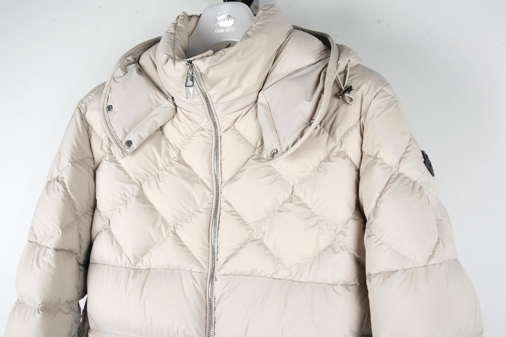 [MONCLER 몽클레르]세카두드그레이다운패딩 상세