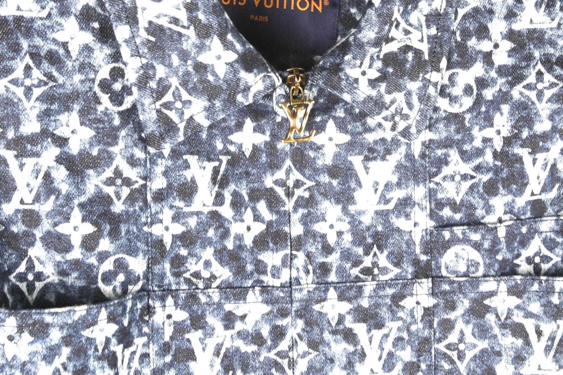 [ Louis vuitton 루이비통] 모노그램 데님 워크웨어 청자켓 상세
