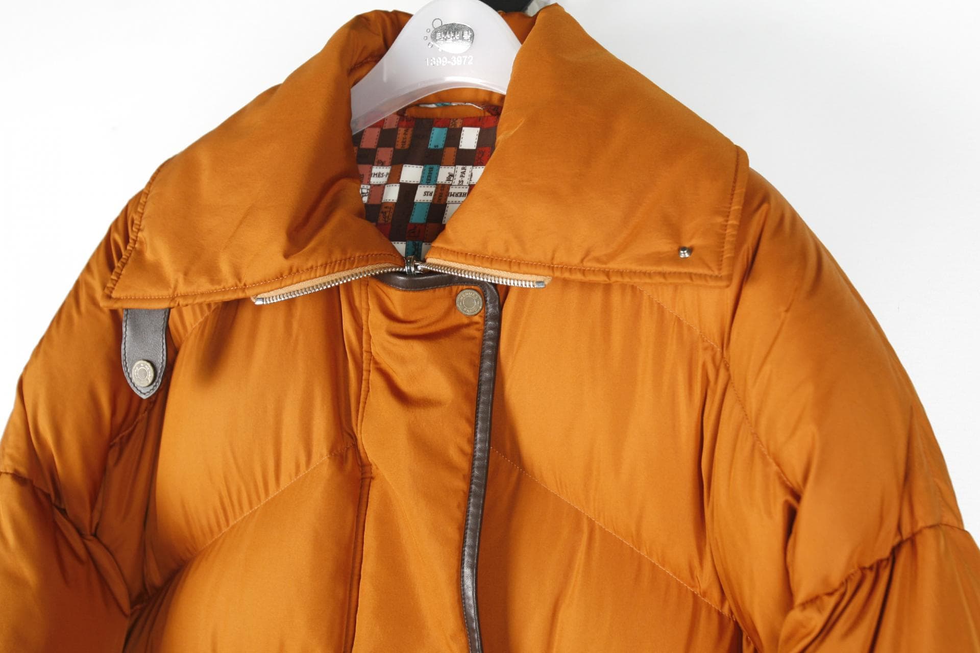 [Hermès 에르메스]레더엣지다운코트 상세
