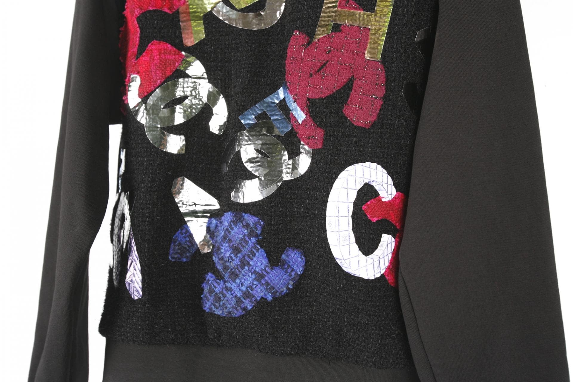[Chanel 샤넬]Runway metallic cc logo tweed crew 셔츠 상세