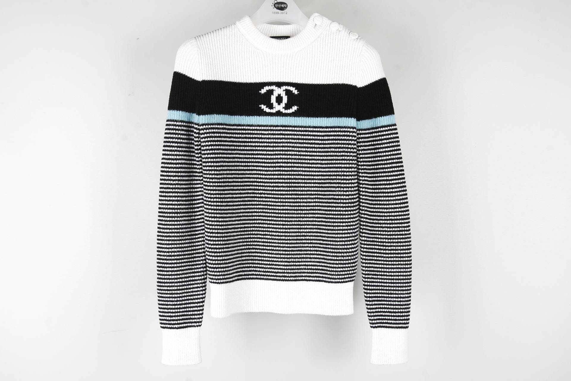 [Chanel 샤넬] 샤넬로고 스트라이프 풀오버니트