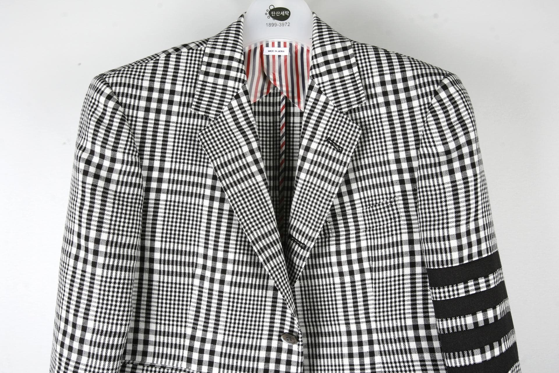 [Thom Browne 톰브라운] 깅엄 린넨 블레이저 상세