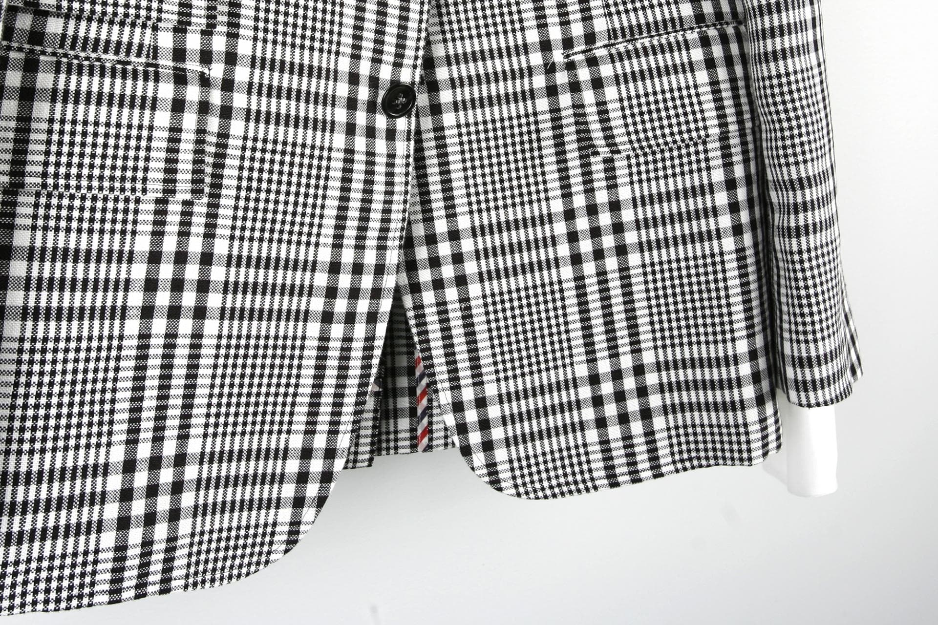 [Thom Browne 톰브라운] 깅엄 린넨 블레이저 상세