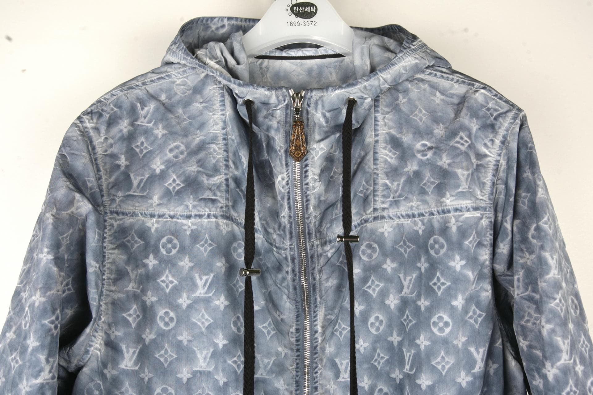 [ Louis vuitton 루이비통]모노그램후드지퍼재킷 상세