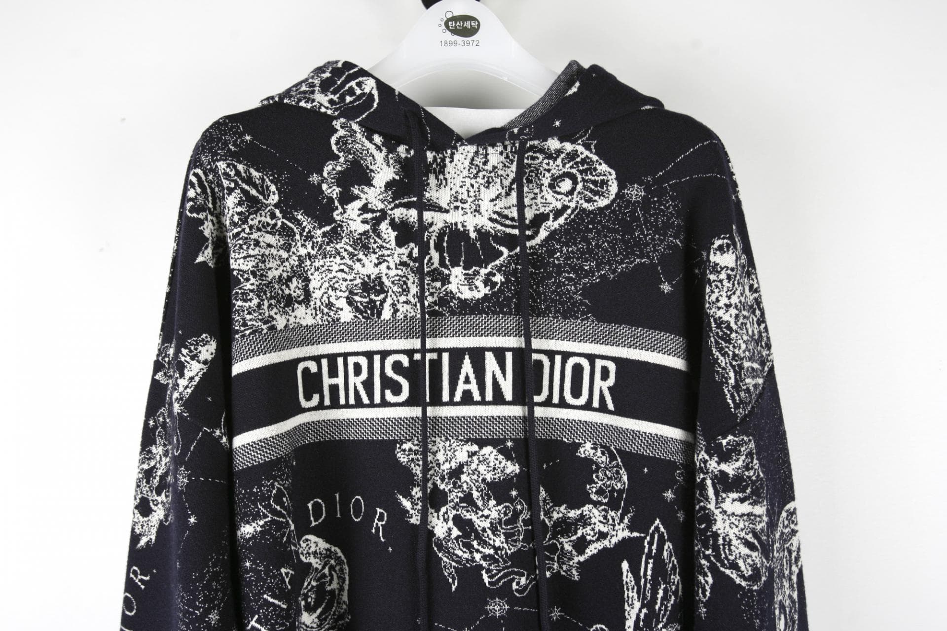 [DIOR 디올] 파커트왈두주이후드니트 상세