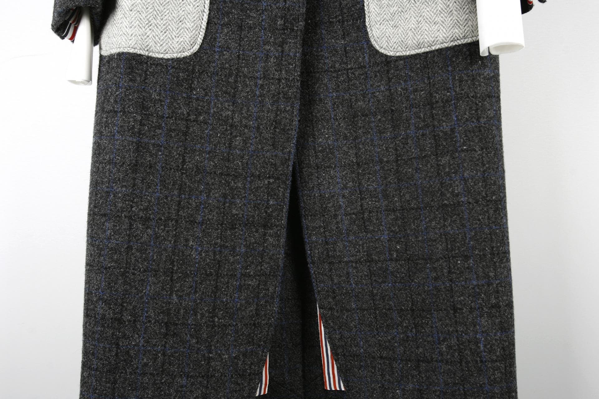 [Thom Browne] 패치포켓투톤롱트위드코트 상세