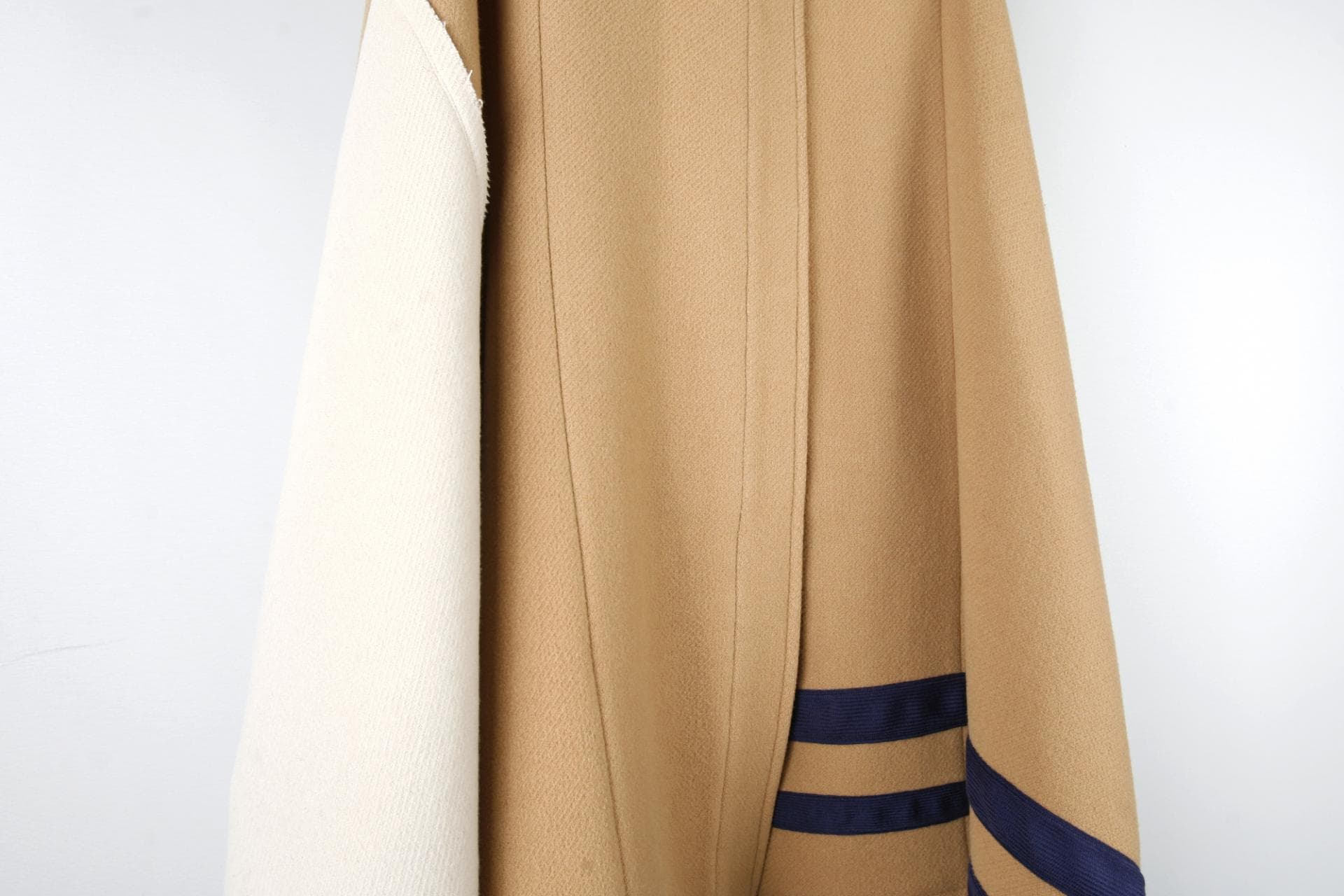 [Chloé 클로에] 버진울컬러블록패턴케이프 상세