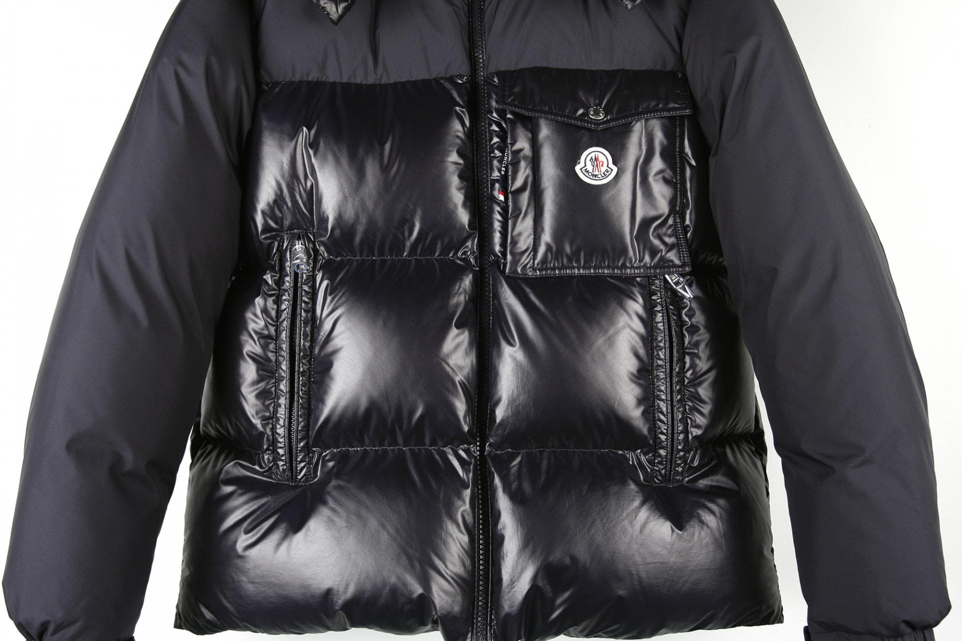 [MONCLER 몽클레르]버뮤다다운재킷 상세