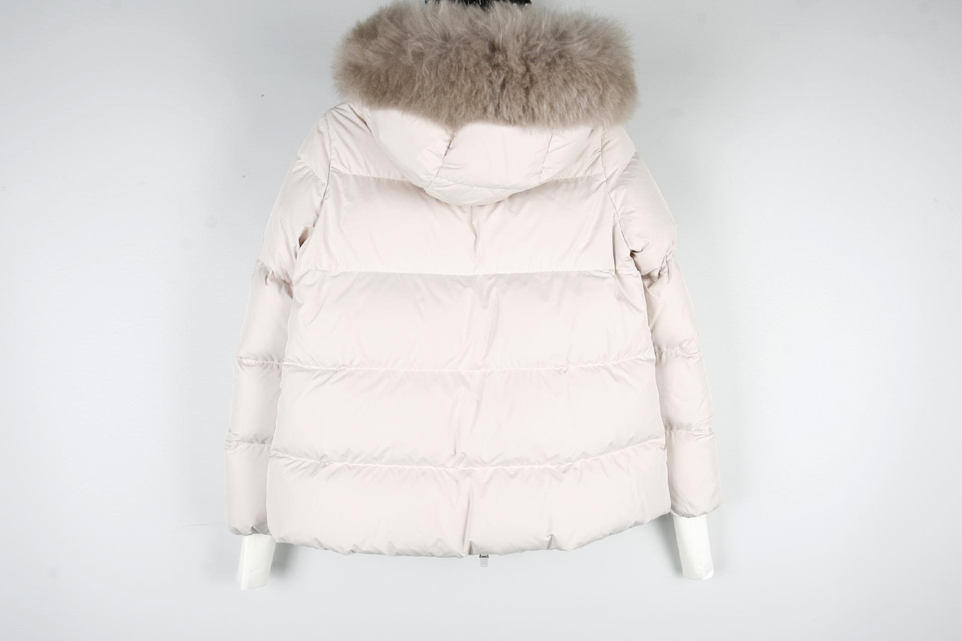 [ MONCLER 몽클레르]라이체퍼숏패딩 상세