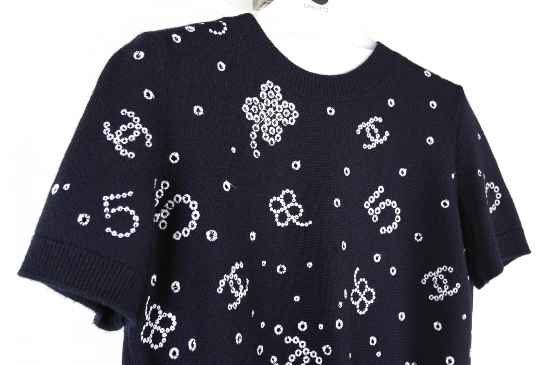 [Chanel 샤넬]23PN5까멜리아니트탑 상세