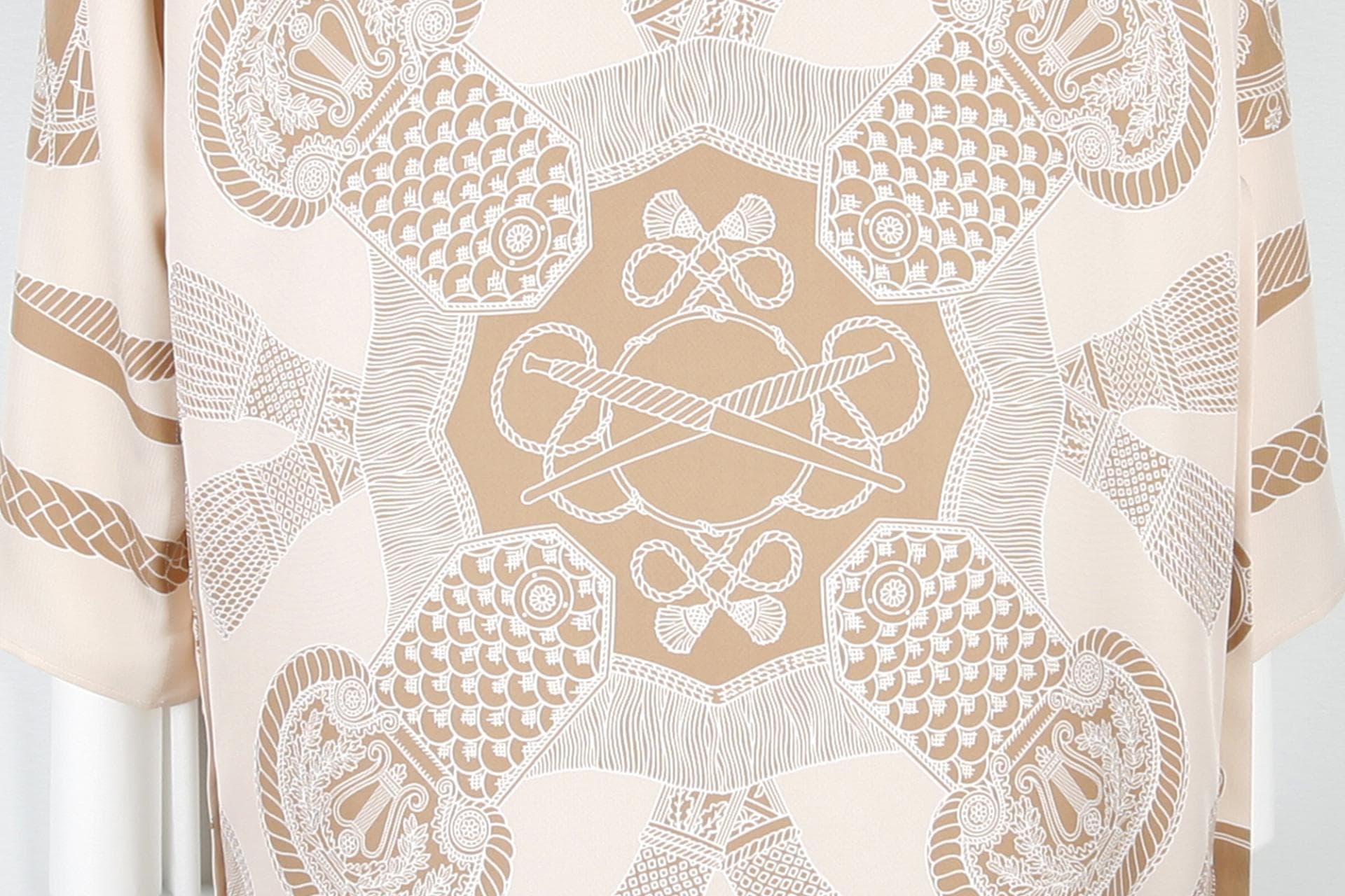 [ Hermès 에르메스]피치레땅부르피네스카프탄드레스카멜 상세