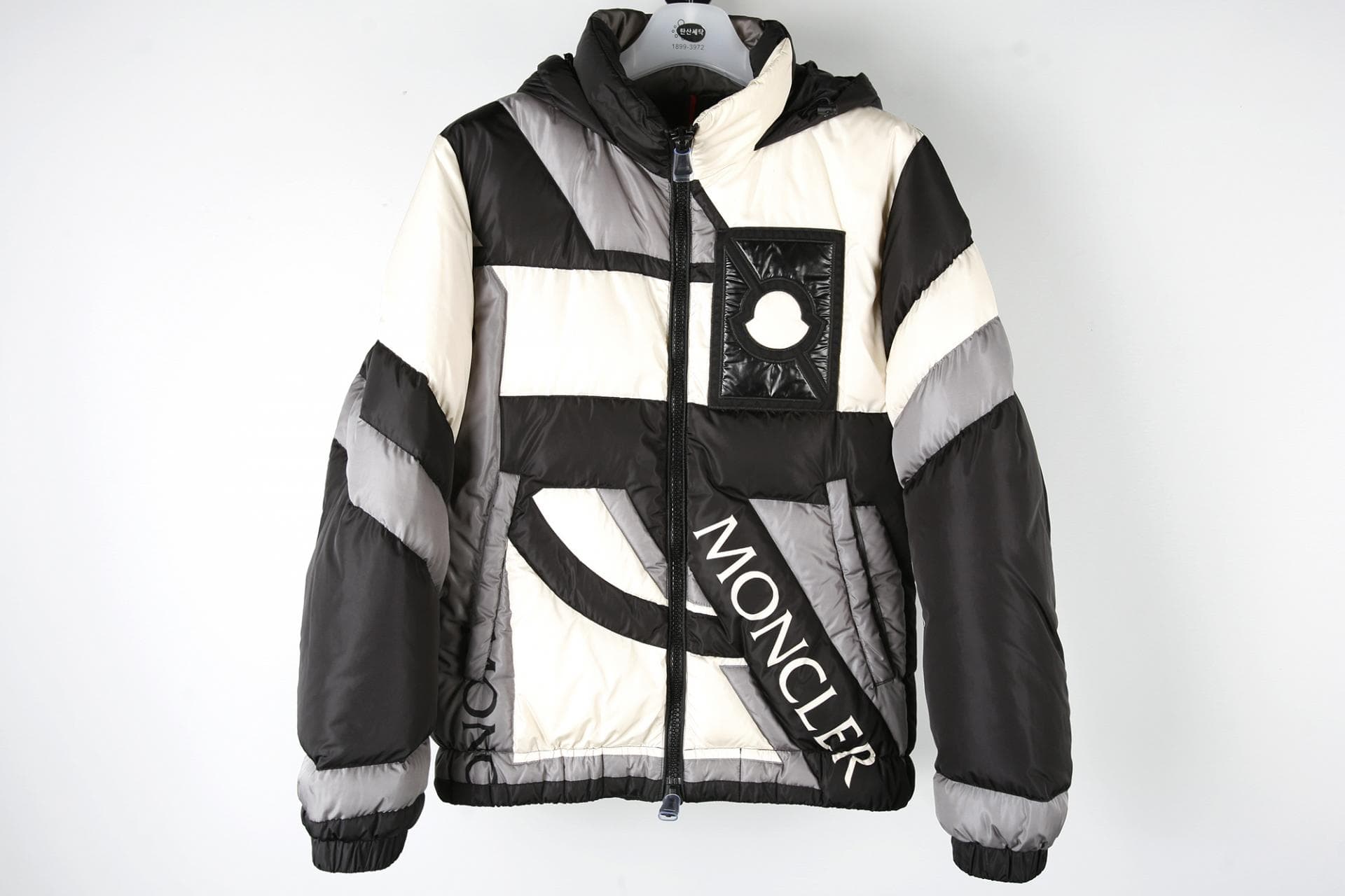 [ MONCLER 몽클레르]크레이그 그린 플런저 재킷