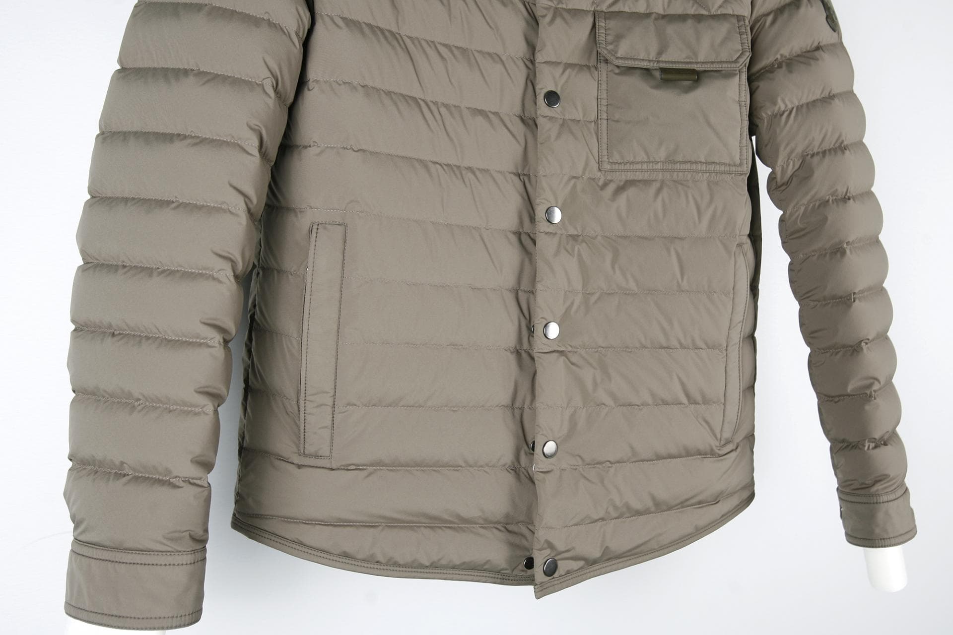 [MONCLER 몽클레르] 아이슬런퀼트오버셔츠 상세