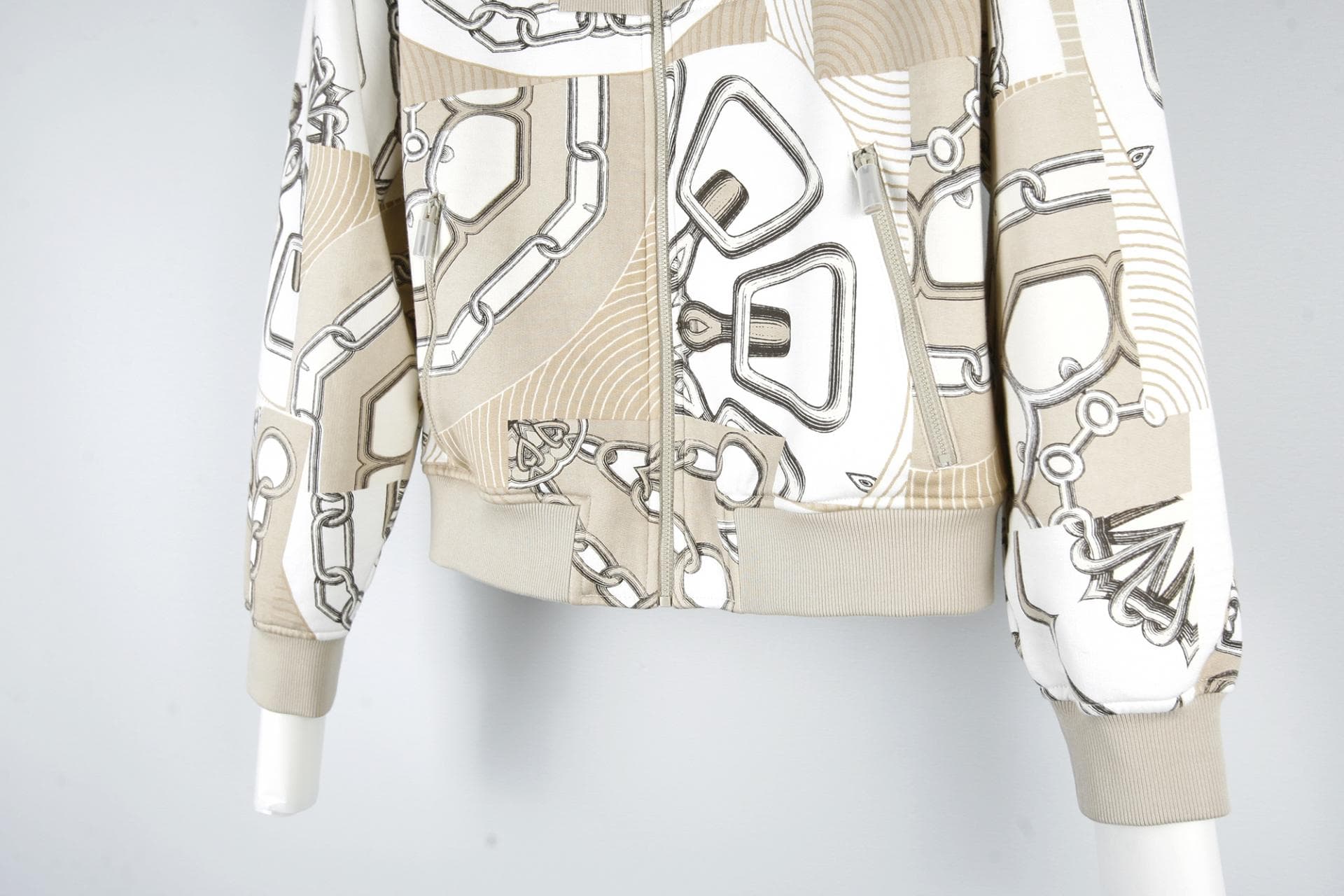 [Hermès 에르메스]에르메스Effet Kaleidoscope 지퍼 재킷 상세