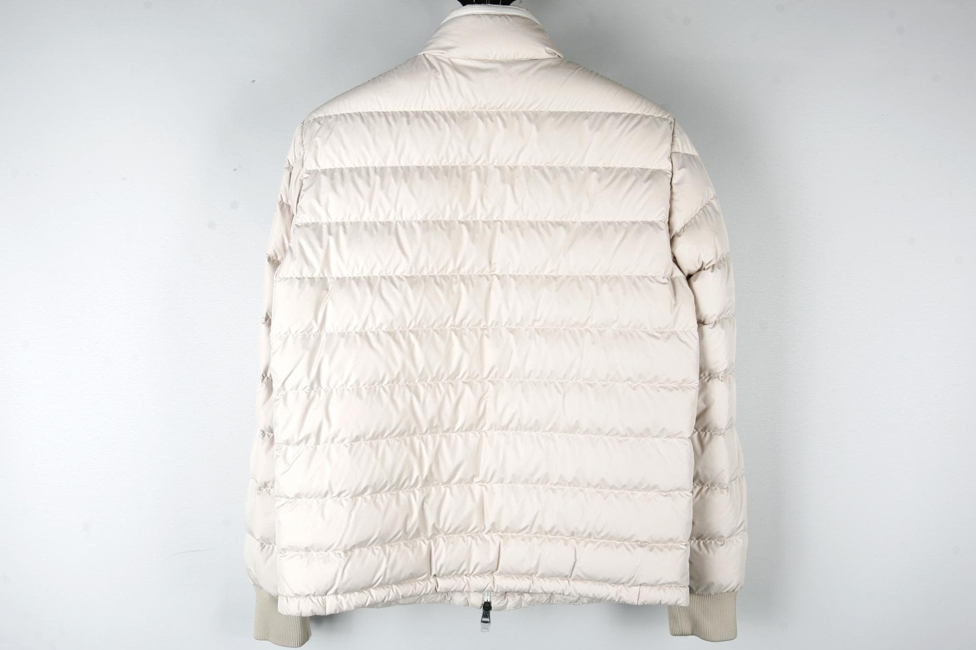 [MONCLER 몽클레르]발롯쇼트다운재킷베이지 상세
