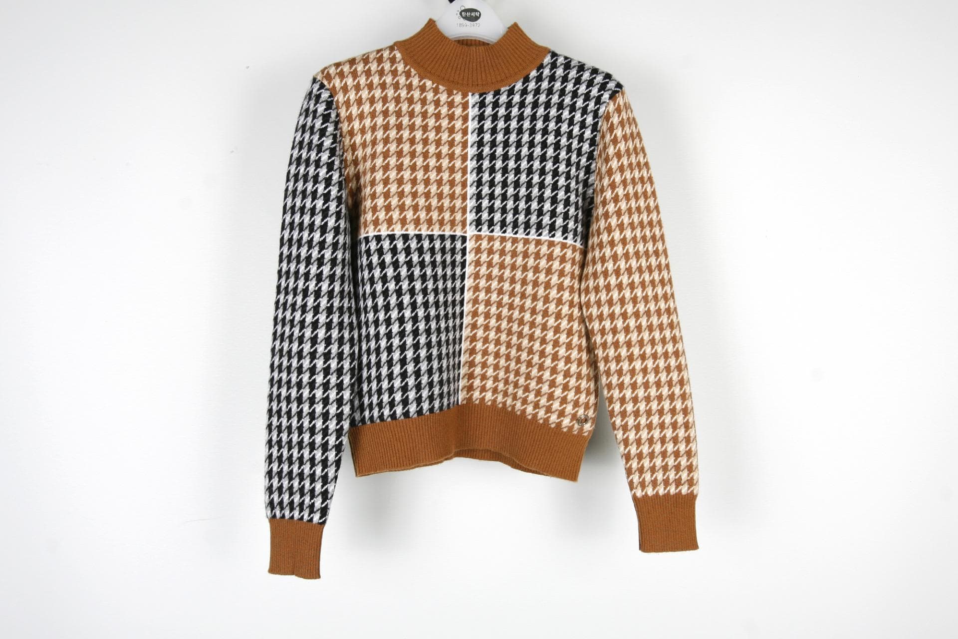 [ Hermès 에르메스] 캐멀 & 네이비캐시미어2019하운드모크넥 스웨터