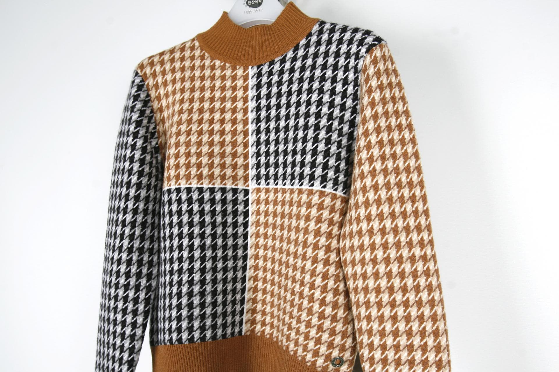 [ Hermès 에르메스] 캐멀 & 네이비캐시미어2019하운드모크넥 스웨터 상세