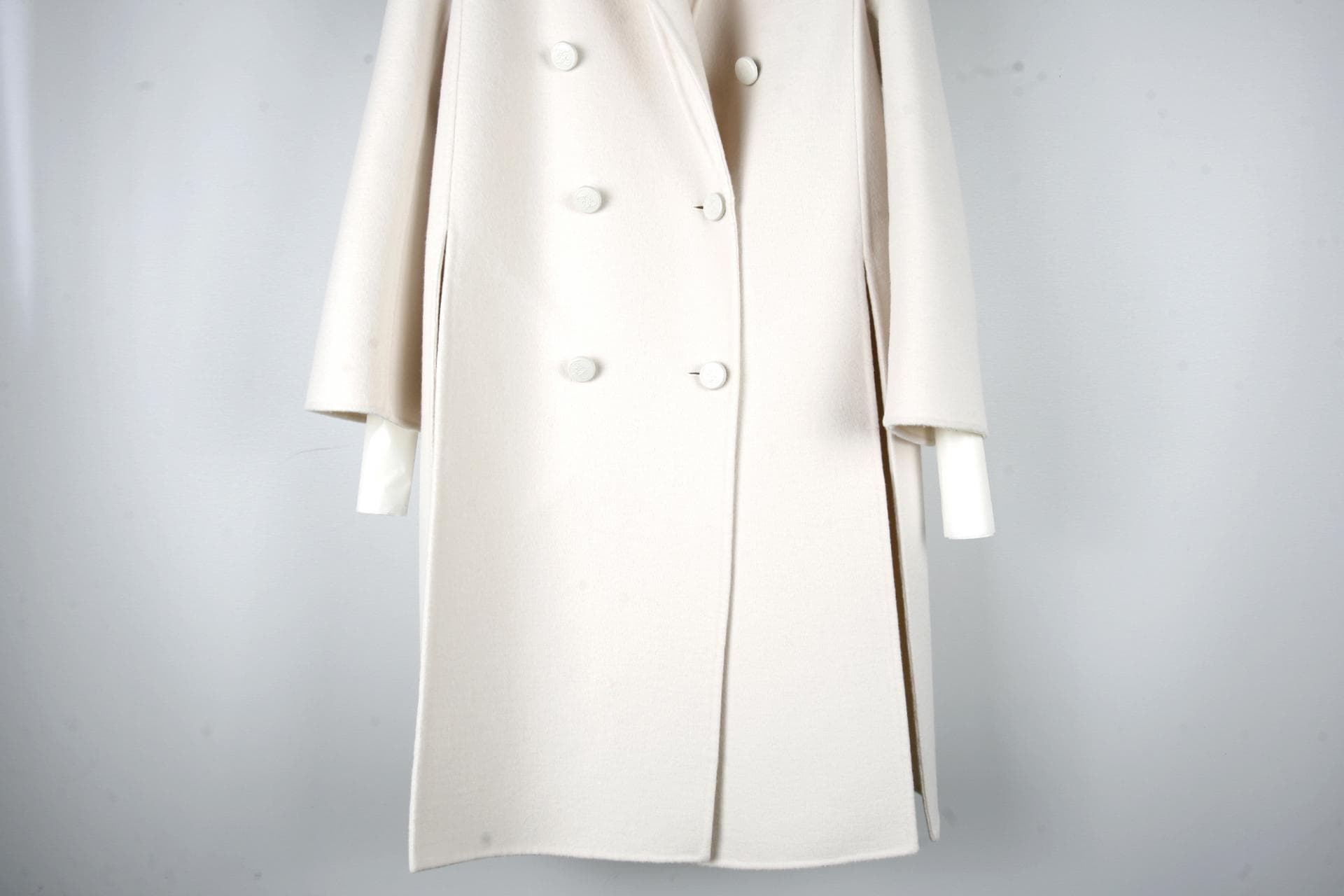 [FENDI 펜디] 아이보리더블브레스티드코트 상세