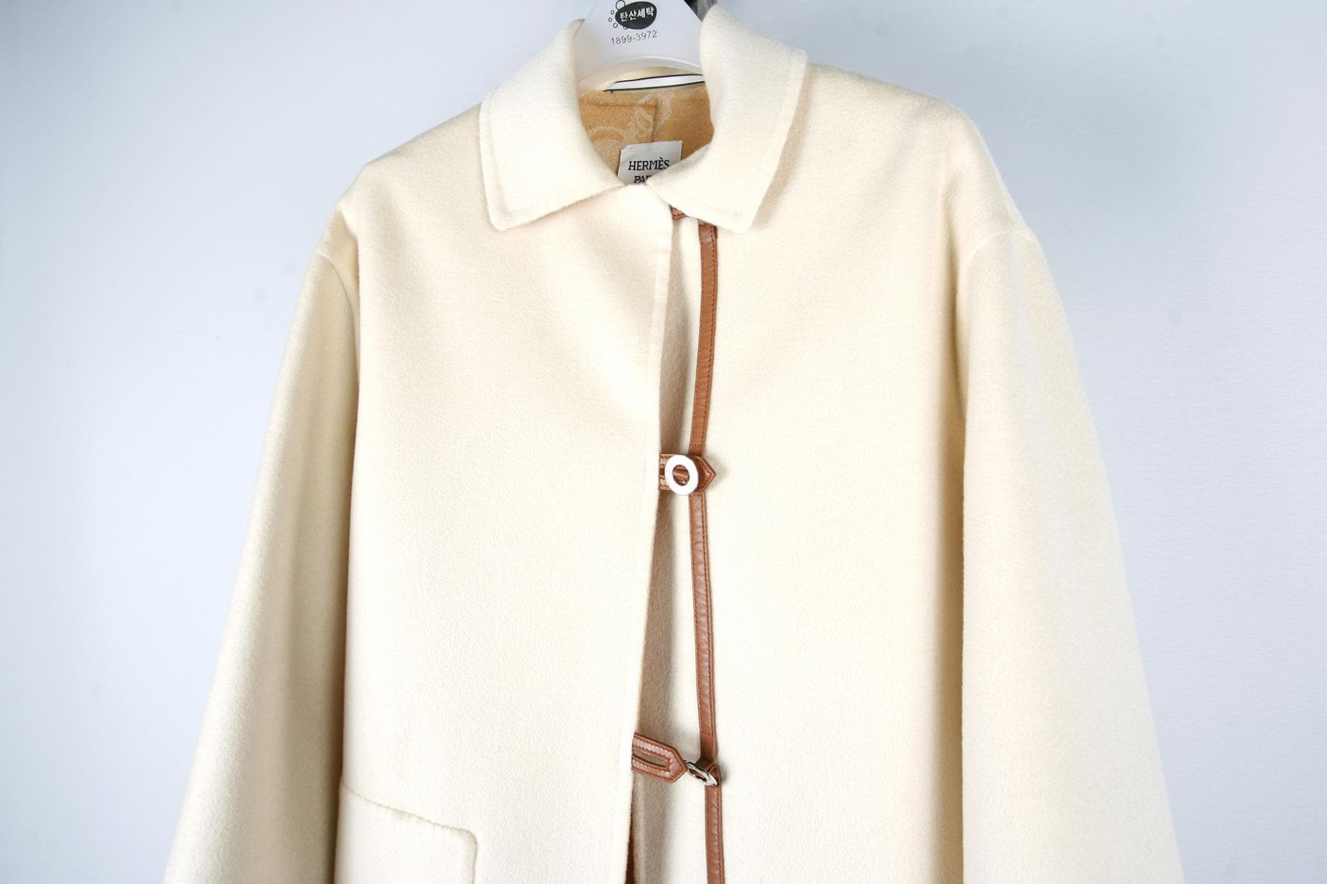 [Hermès 에르메스]레더라인스트레이트코트 상세