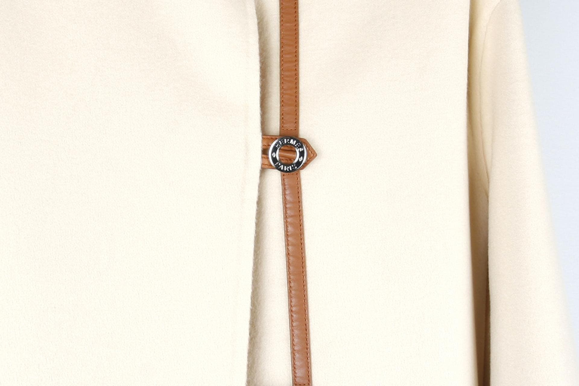 [Hermès 에르메스]레더라인스트레이트코트 상세