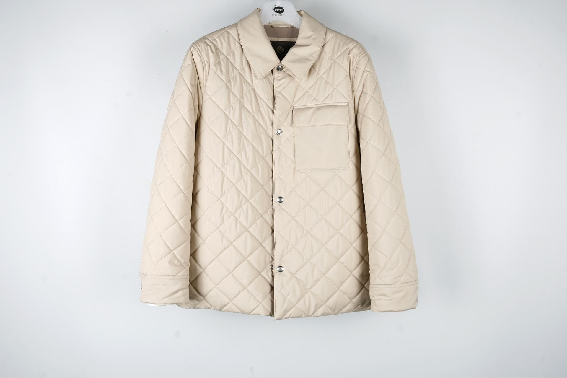 [Loro Piana 로로피아나]퀼팅자켓 로로피아나 퀼탕자켓입니다.