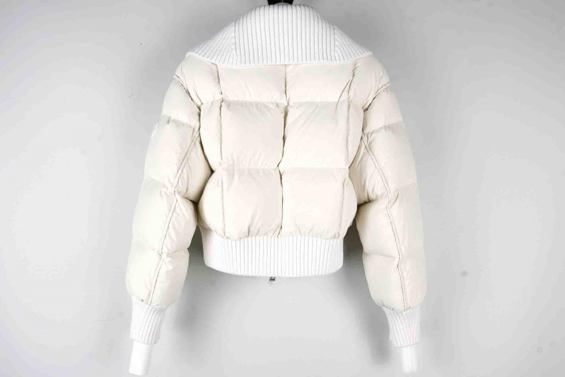 [ MONCLER 몽클레르] 제이드숏다운자켓 상세