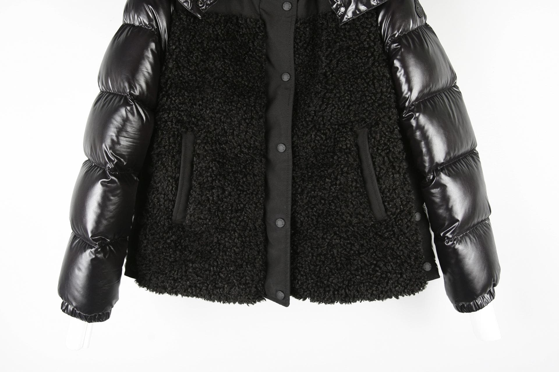 [ MONCLER 몽클레르]몽클레르 블랙 시어링 믹스 패딩 재킷 상세