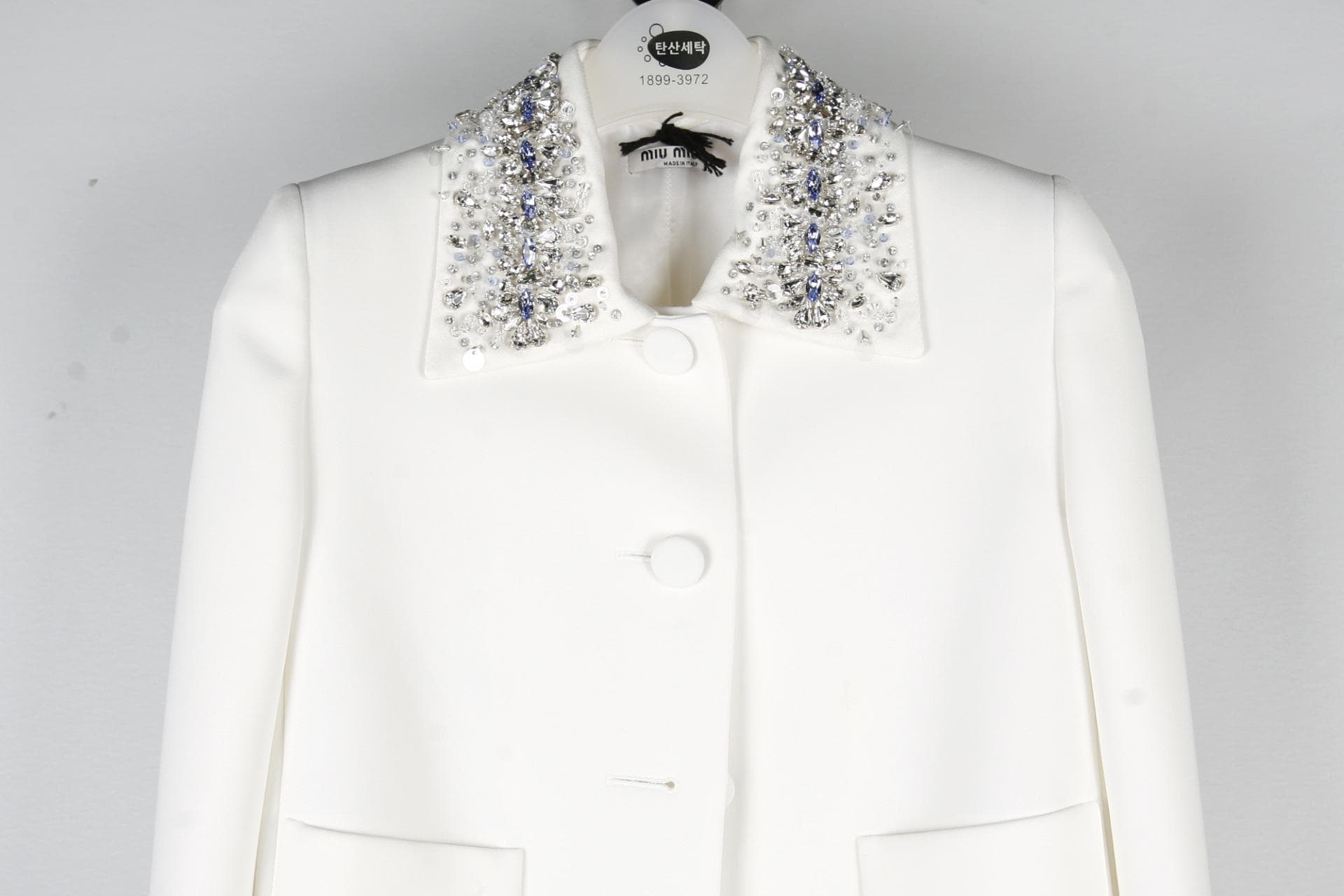 [Miu Miu 미우미우] Crystal-Embellished Cady Jacket 상세