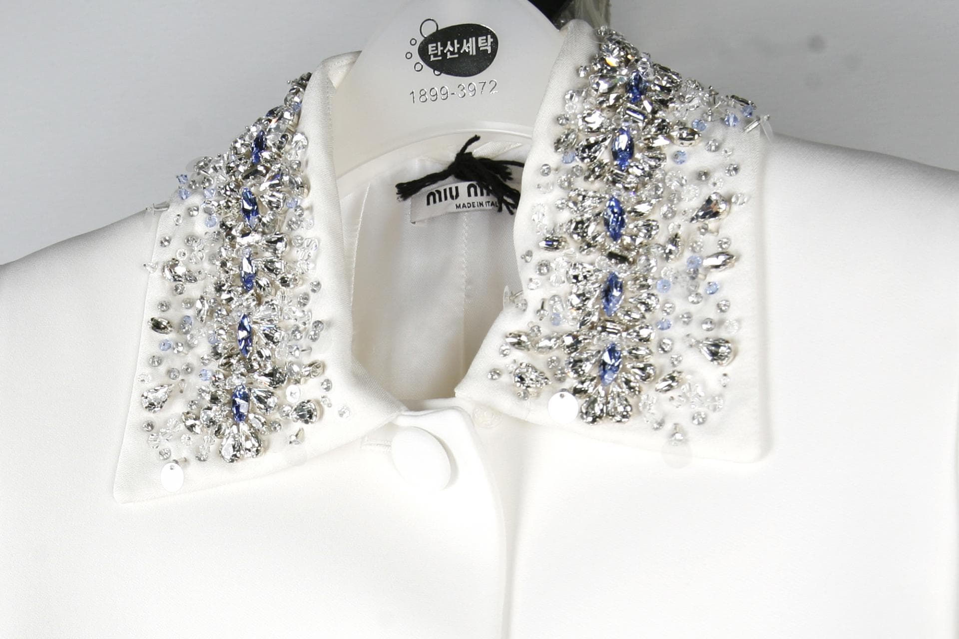 [Miu Miu 미우미우] Crystal-Embellished Cady Jacket 상세