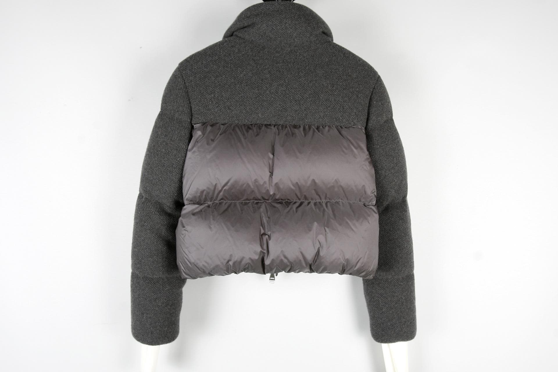 MONCLER 몽클레르]Breze 캐시미어 쇼트 다운 자켓 그레이 상세