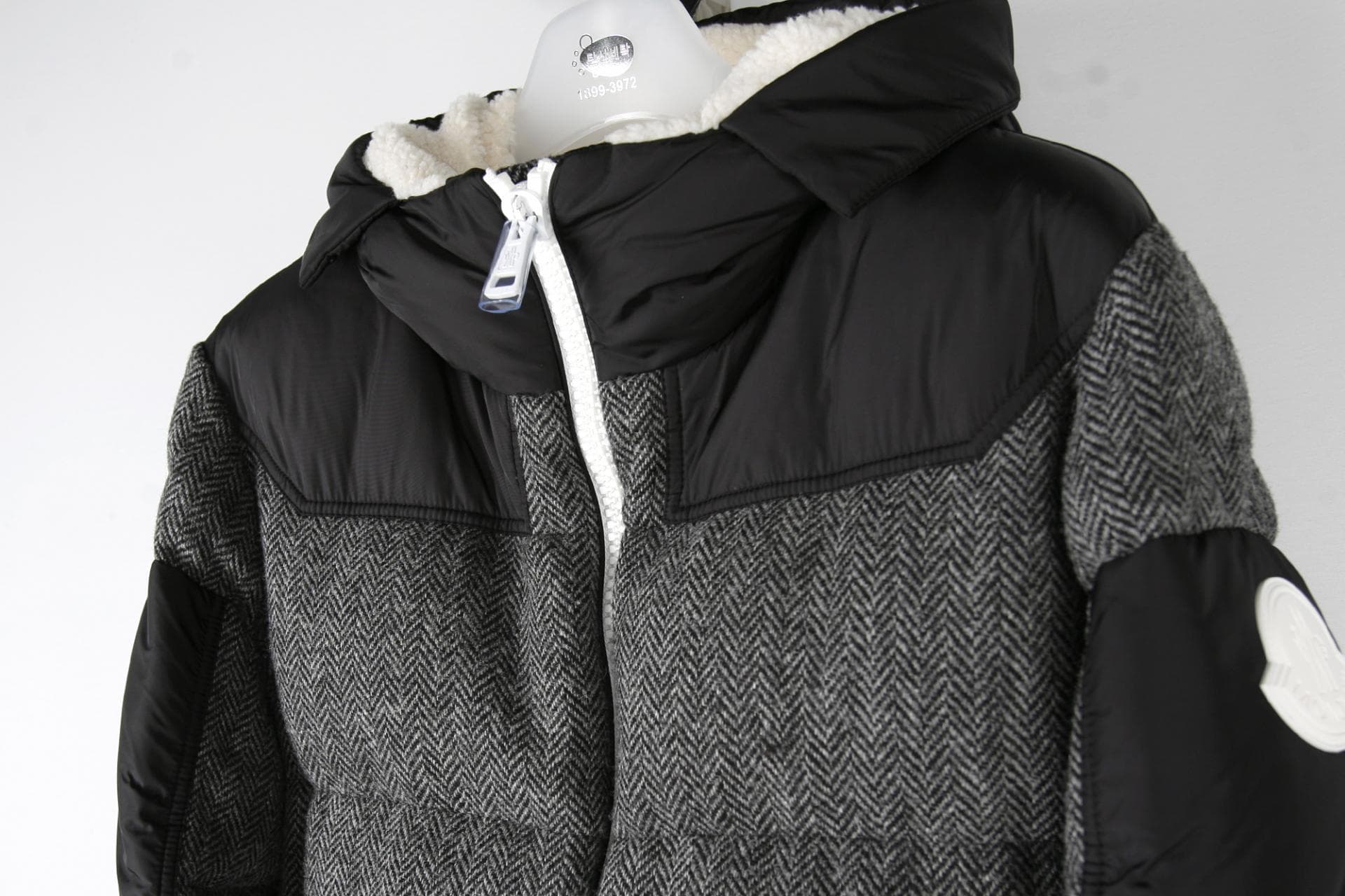 [ MONCLER 몽클레르] ROBERT 다운재킷 상세