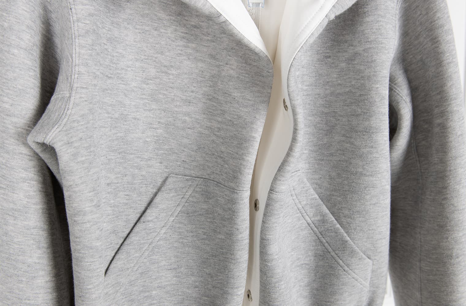  [sacai 사카이] 사카이 하이브리드 집업 상세