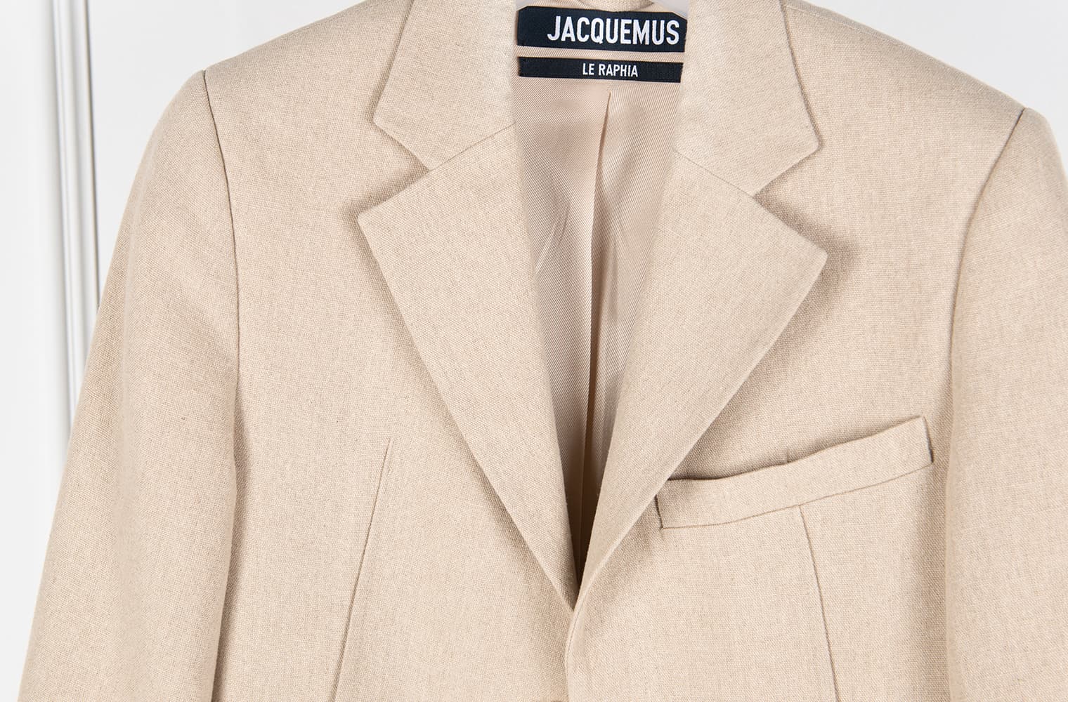 [JACQUEMUS 자크뮈스] 베이지 린넨 자켓 상세