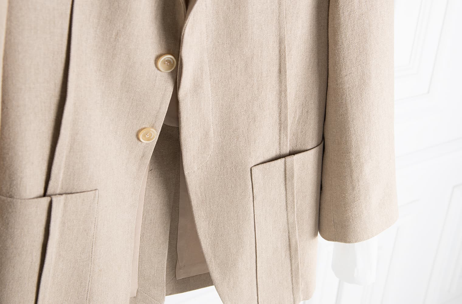 [JACQUEMUS 자크뮈스] 베이지 린넨 자켓 상세