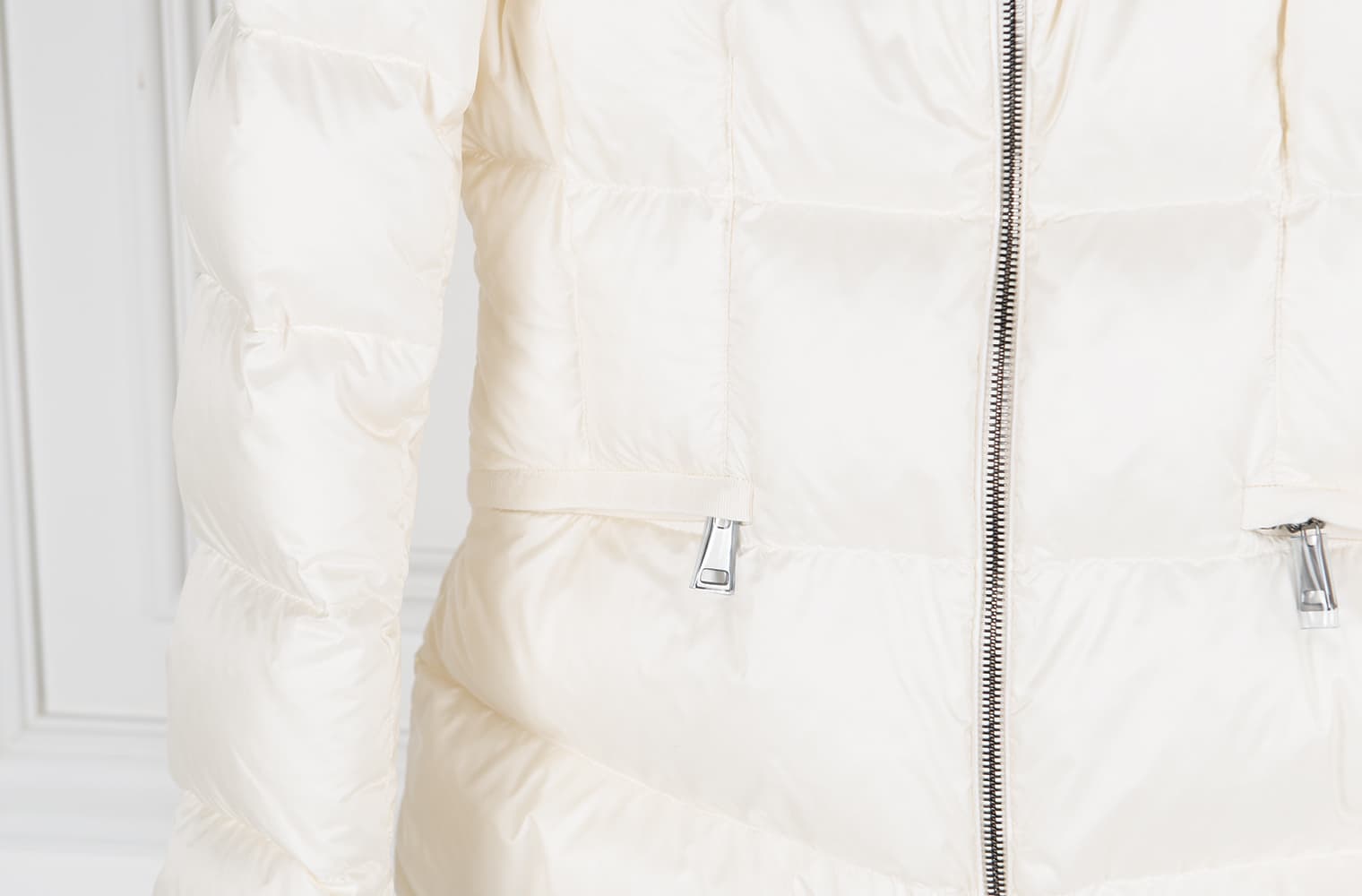 [MONCLER 몽클레르] 퍼 다운 패딩 상세