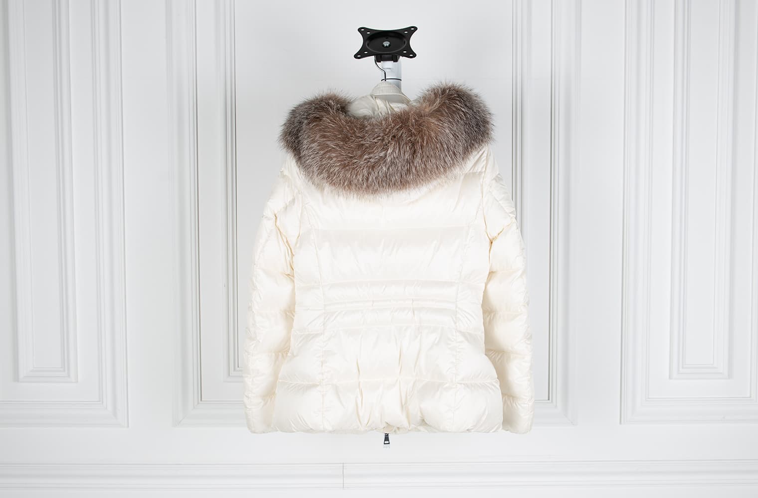 [MONCLER 몽클레르] 퍼 다운 패딩 상세