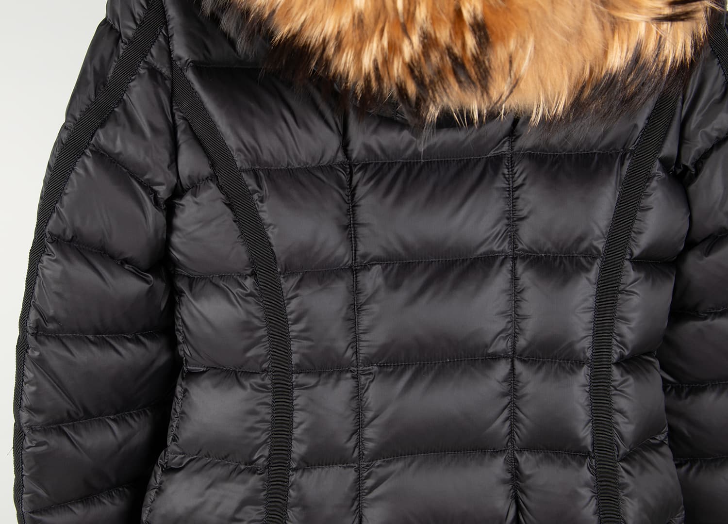 [MONCLER 몽클레르] 몽클레르 헤르민 퍼 다운 자켓 상세