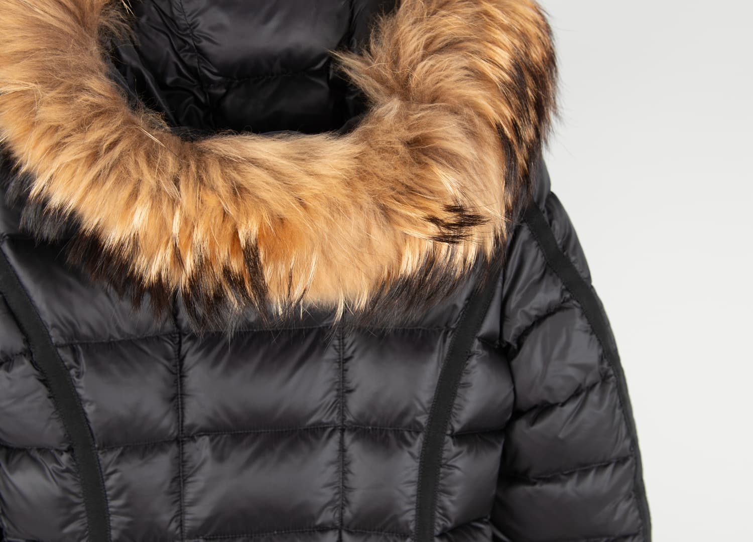 [MONCLER 몽클레르] 몽클레르 헤르민 퍼 다운 자켓 상세